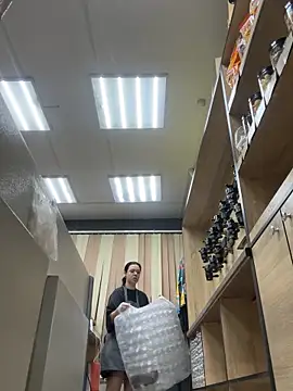 AlishaPrettyBlade online show from 12-16-25, 09:46