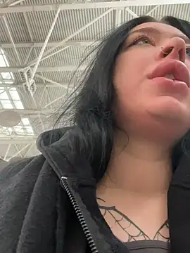 AlishaPrettyBlade online show from 01-14-26, 05:22