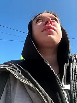 AlishaPrettyBlade online show from 04-01-26, 05:53