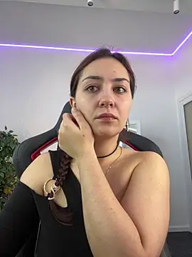 Snapshot of AshleySkott_ chatting on 10-03-25, 08:27 AshleySkott online show from 10-03-25, 08:27