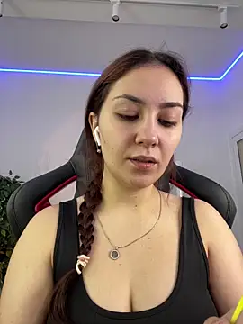 AshleySkott  online show from 10-27-25, 08:26