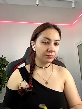 Snapshot of AshleySkott_ chatting on 09-18-25, 08:06 AshleySkott online show from 09-18-25, 08:06