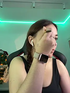 AshleySkott  online show from 10-31-25, 07:38