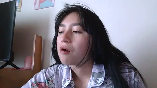 Snapshot of Arielle_lov chatting on 02-14-26, 04:18 Arielle lov online show from 02-14-26, 04:18