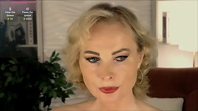 Sandra Kind online show from 10-24-25, 05:39