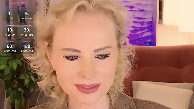 Snapshot of Sandra_Kind chatting on 06-02-26, 05:29 Sandra Kind online show from 06-02-26, 05:29