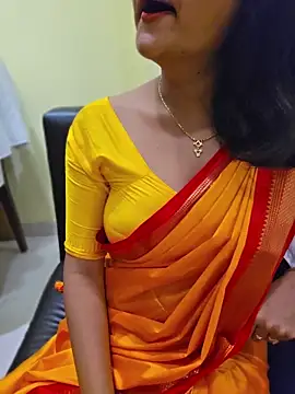 Snapshot of RealcoupleP chatting on 07-24-26, 03:19 RealcoupleP online show from 07-24-26, 03:19
