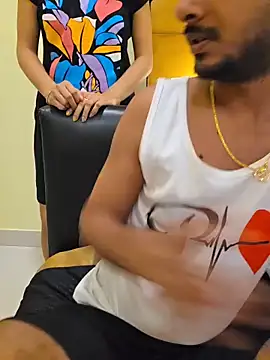 Snapshot of RealcoupleP chatting on 10-11-25, 11:22 RealcoupleP online show from 10-11-25, 11:22