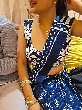 Snapshot of RealcoupleP chatting on 01-09-26, 01:40 RealcoupleP online show from 01-09-26, 01:40