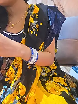 Snapshot of RealcoupleP chatting on 01-11-26, 04:36 RealcoupleP online show from 01-11-26, 04:36