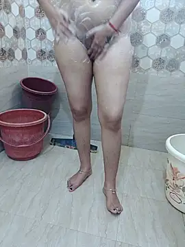 Snapshot of DesiLeela chatting on 06-14-26, 11:00 DesiLeela online show from 06-14-26, 11:00