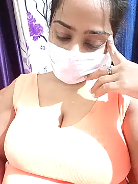 COZY ROZI online show from 09-10-25, 05:23