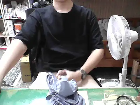 Snapshot of hanjason chatting on 10-31-25, 07:27 hanjason online show from 10-31-25, 07:27