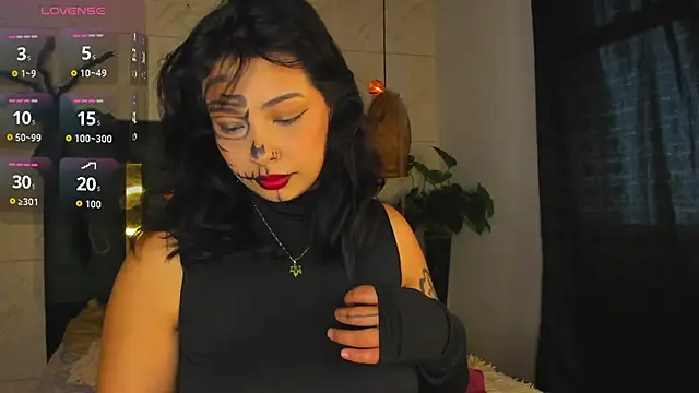 Susana Williamss online show from 10-21-25, 09:03