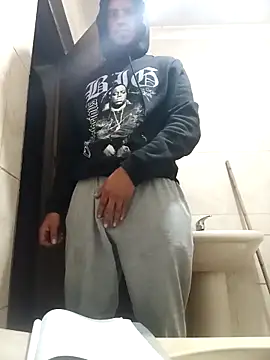 Snapshot of Quint3n chatting on 11-21-25, 11:37 Quint3n online show from 11-21-25, 11:37