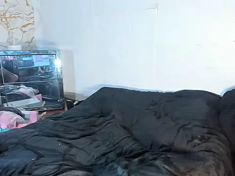 Danny Luxx online show from 04-14-26, 03:22