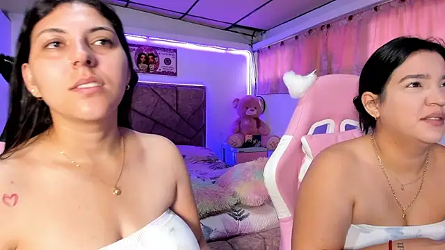 Snapshot of Cristal_Smith20 chatting on 05-22-26, 12:25 Cristal Smith20 online show from 05-22-26, 12:25