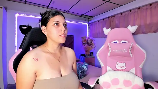 Cristal Smith20 online show from 03-25-26, 12:04