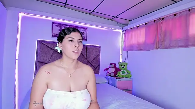 Cristal Smith20 online show from 10-18-25, 02:52