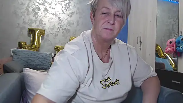 RosesandLillies online show from 01-05-26, 06:00