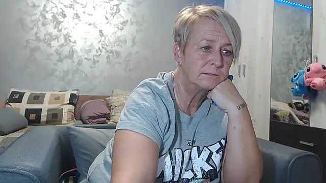 RosesandLillies online show from 02-19-26, 06:27