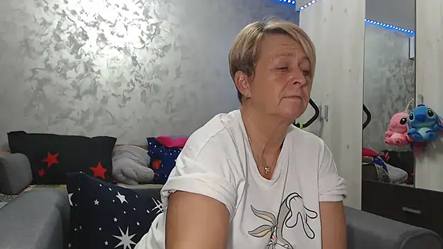 RosesandLillies online show from 04-02-26, 04:35