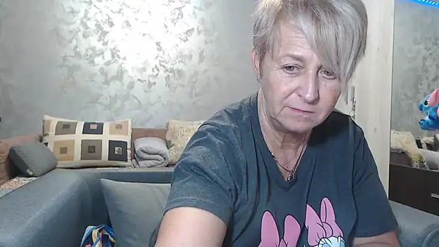 RosesandLillies online show from 02-17-26, 06:16