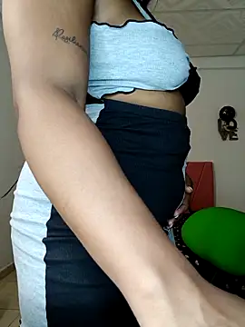 victoria roussee online show from 10-26-25, 09:15