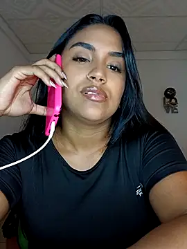 Snapshot of victoria_roussee chatting on 09-25-25, 03:23 victoria roussee online show from 09-25-25, 03:23