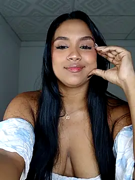 Snapshot of victoria_roussee chatting on 10-03-25, 03:41 victoria roussee online show from 10-03-25, 03:41