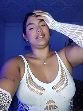 Snapshot of victoria_roussee chatting on 02-05-26, 05:47 victoria roussee online show from 02-05-26, 05:47