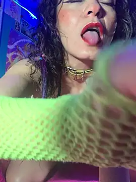 Snapshot of NatashaRex chatting on 07-18-26, 07:33 NatashaRex online show from 07-18-26, 07:33