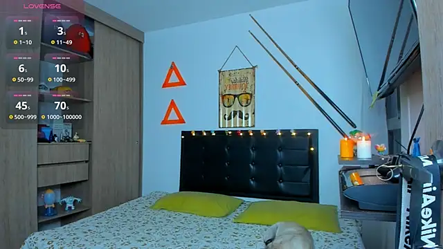 Snapshot of fitnolan chatting on 03-10-25, 11:01 fitnolan online show from 03-10-25, 11:01