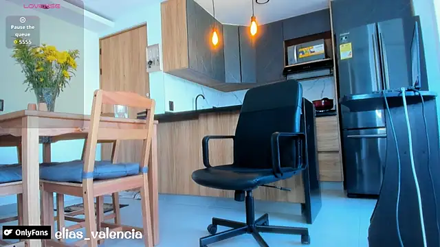 Snapshot of fitnolan chatting on 02-26-26, 02:50 fitnolan online show from 02-26-26, 02:50