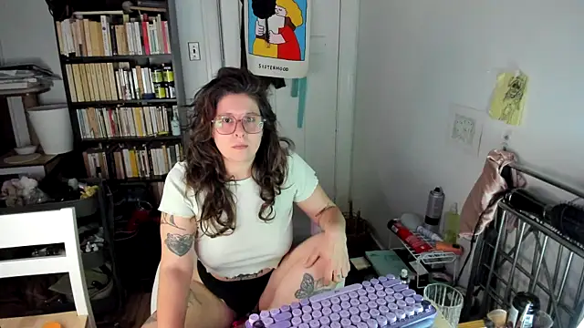 Rosiee69  online show from 11-18-25, 09:29