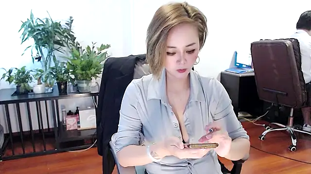 Snapshot of beira-01 chatting on 07-17-26, 02:20 beira-01 online show from 07-17-26, 02:20
