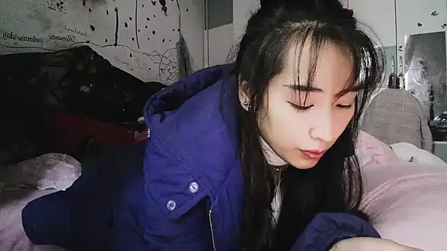 hebe-02 online show from 11-16-25, 07:35