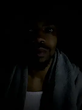 Snapshot of Cruzz003 chatting on 01-14-26, 05:22 Cruzz003 online show from 01-14-26, 05:22