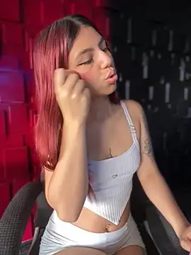 Emily-teen online show from 10-13-25, 01:34