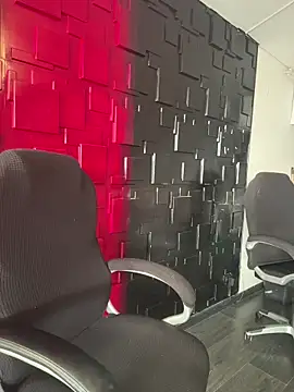 Snapshot of Emily-teen chatting on 02-23-26, 07:25 Emily-teen online show from 02-23-26, 07:25