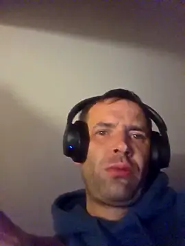 Nidge251 online show from 09-23-25, 05:03