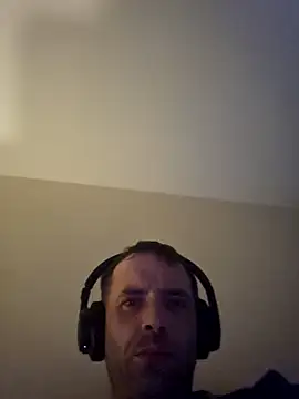 Nidge251 online show from 09-18-25, 05:21