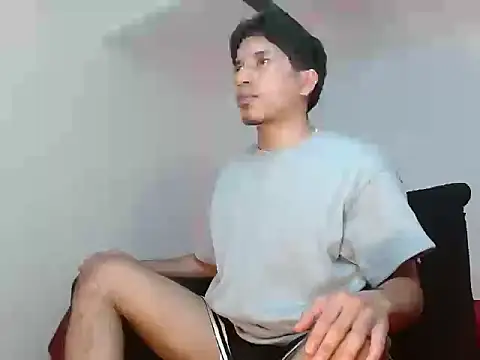 AngelHil online show from 11-16-25, 01:54