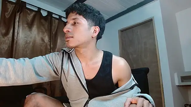 AngelHil online show from 05-10-26, 01:42