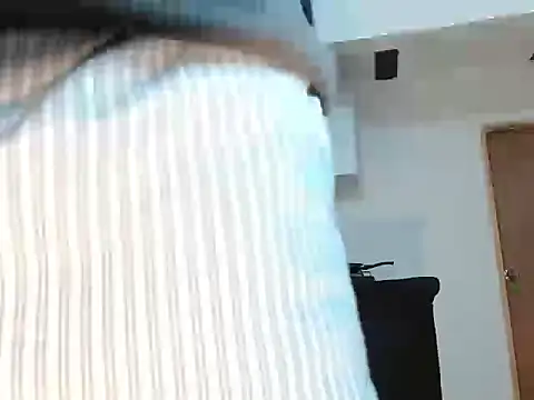 Snapshot of AngelHil chatting on 09-16-25, 03:29 AngelHil online show from 09-16-25, 03:29