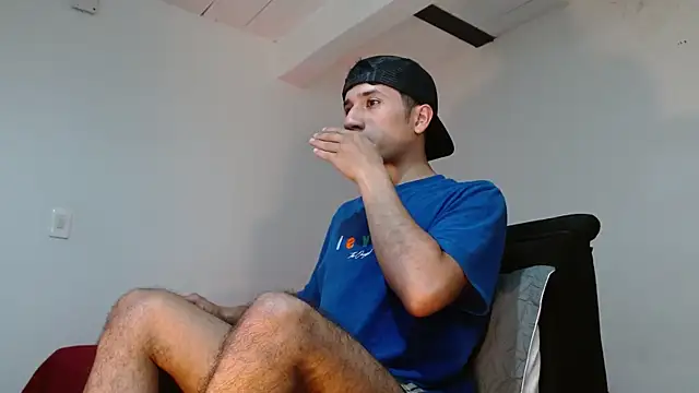 AngelHil online show from 04-13-26, 01:53