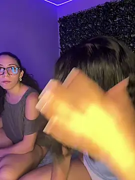 Snapshot of Alice_surprise chatting on 02-06-26, 03:57 Alice surprise online show from 02-06-26, 03:57