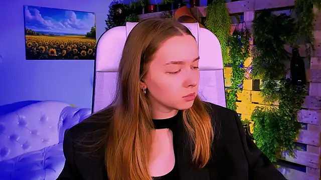 JenniferGraces online show from 10-28-25, 08:46