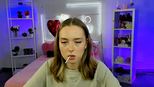 JenniferGraces online show from 03-21-25, 07:35