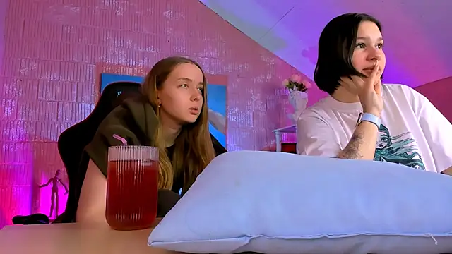 JenniferGraces online show from 03-12-26, 08:13